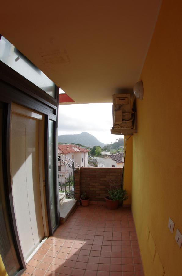 Pozzo Sella Aparthouse - Tramonto Sulla Miniera Iglesias Dış mekan fotoğraf