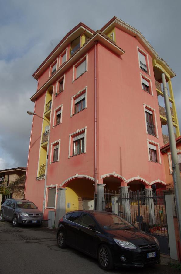 Pozzo Sella Aparthouse - Tramonto Sulla Miniera Iglesias Dış mekan fotoğraf